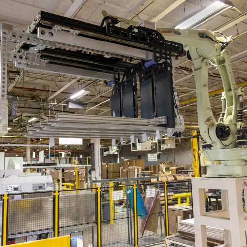 Robotic palletizer and load former equipment — detail view 1
